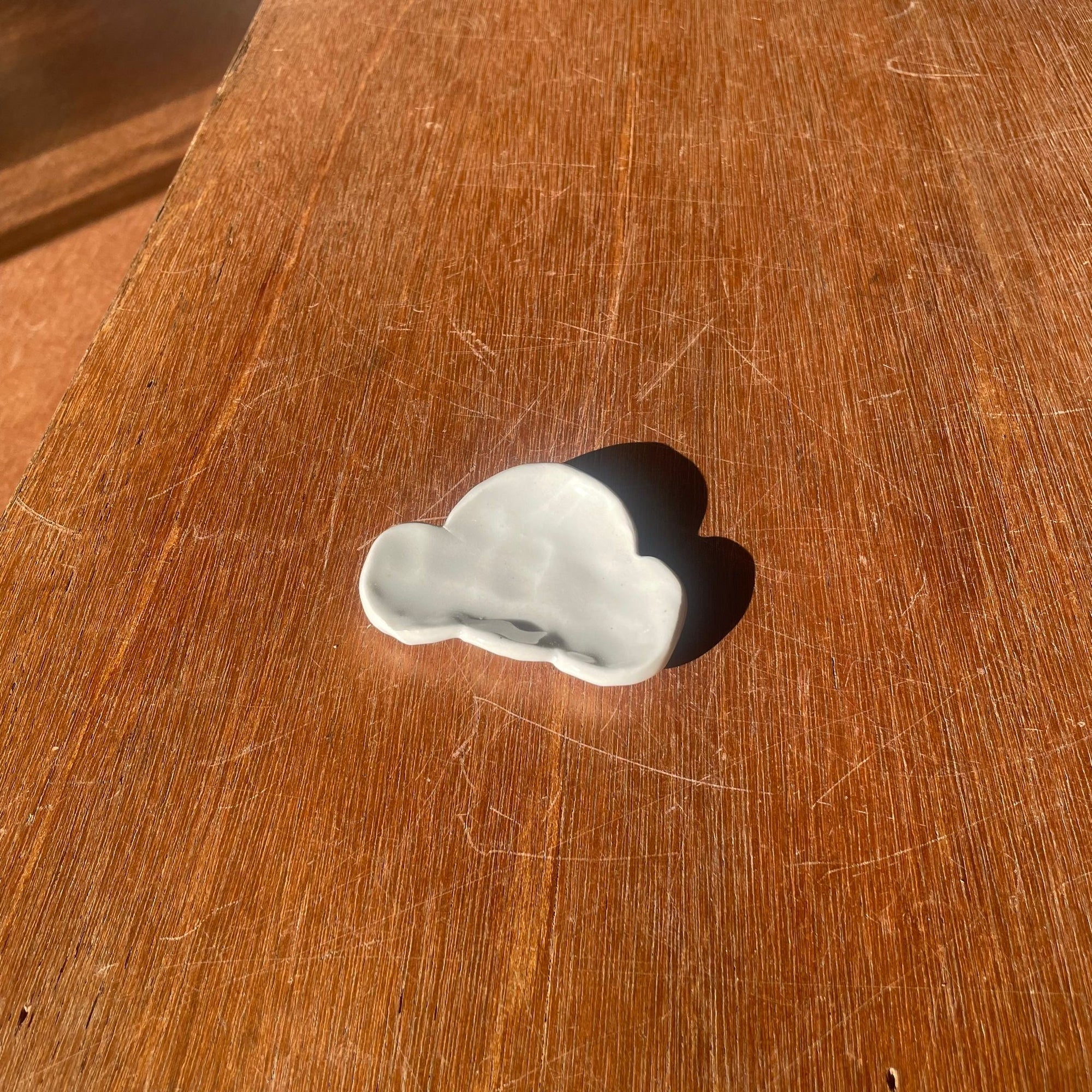 Cloud Dish by Bridget Bodenham クラウド ディッシュ