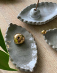 Leaf Incense  Holder  by Bridget Bodenham リーフインセンスホルダー